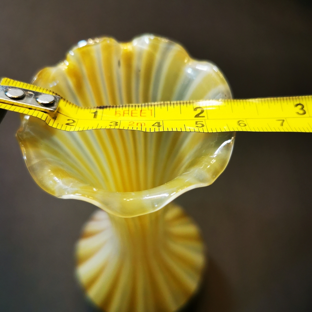 Art Glass Vase / Bud Vase ~ Striped Butterscotch Colour ~ Ruffled Rim - Picture 9 of 14